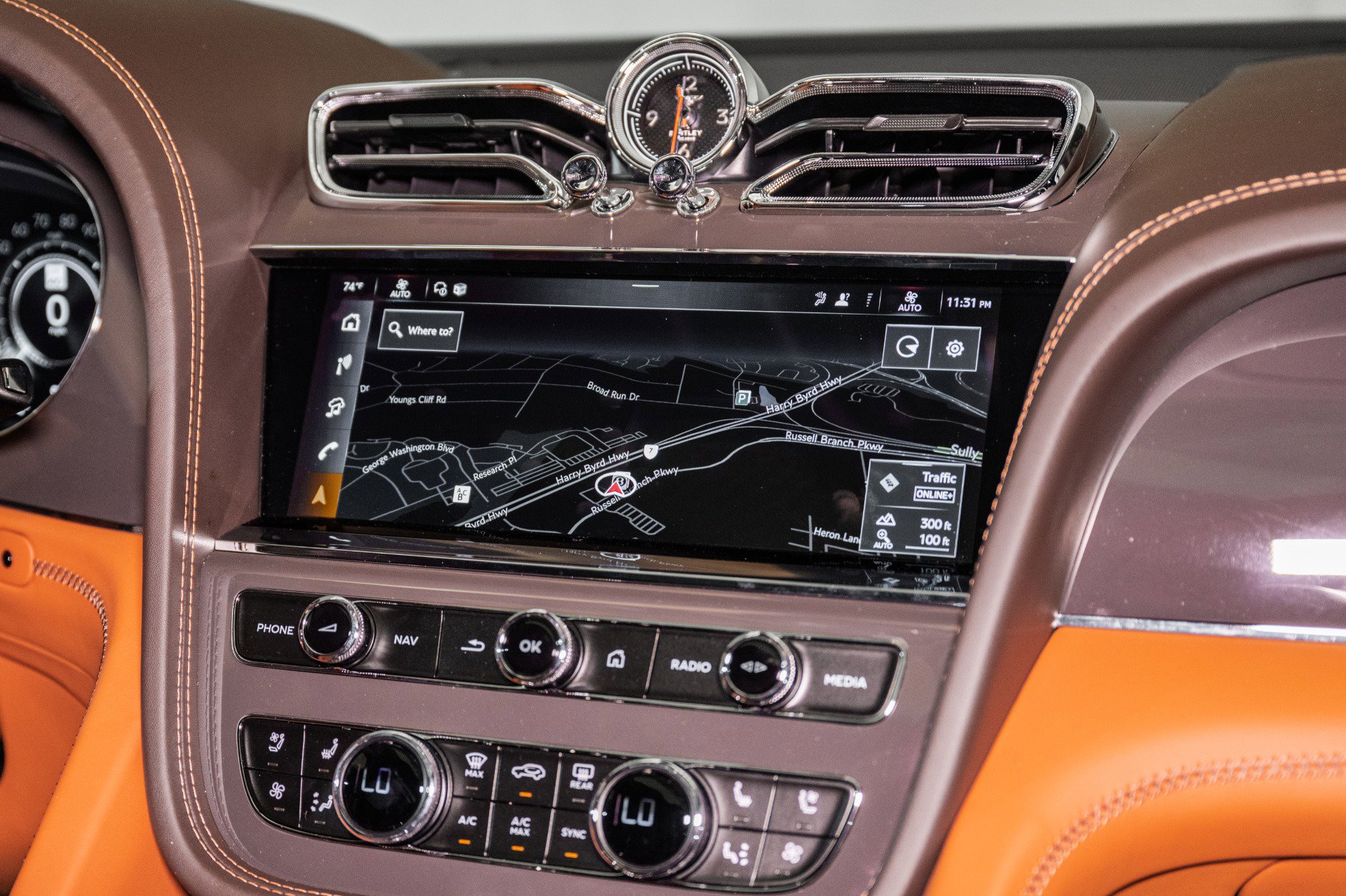 New 2025 Bentley Bentayga image 38