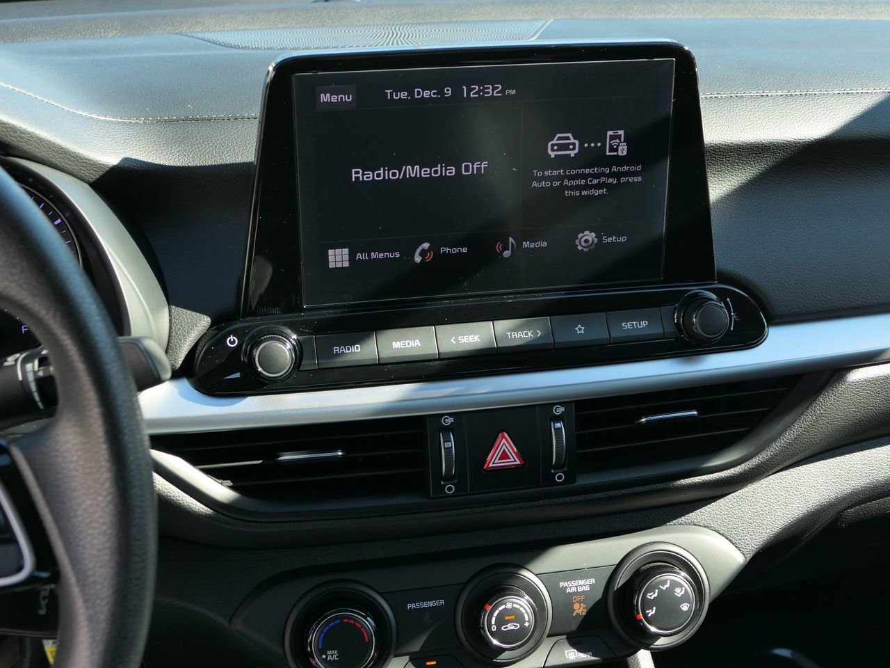 Used 2023 Kia Forte LXS image 18