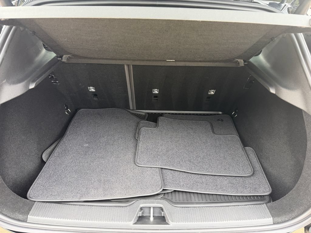 Certified 2025 Volvo EX30 Ultra w/ Protection Package Premier AWD/4WD image 26