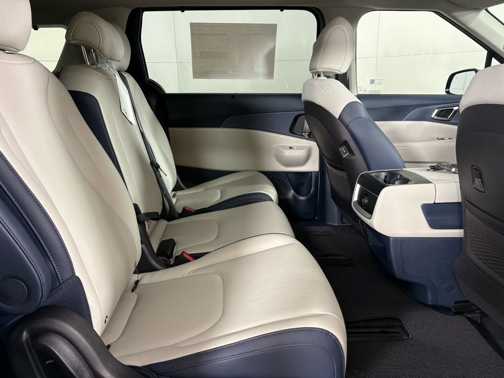 New 2026 Kia Carnival EX image 15