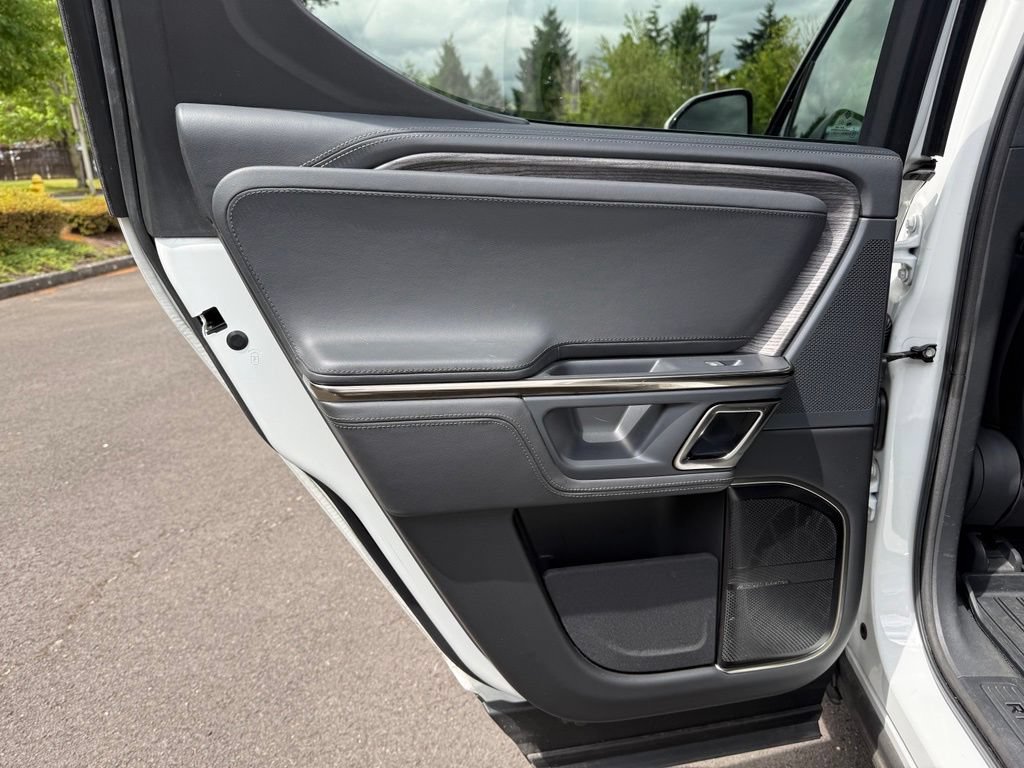 Used 2022 Rivian R1T Adventure AWD/4WD image 19