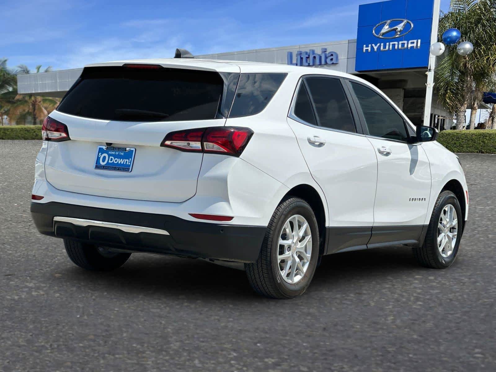Used 2024 Chevrolet Equinox LT AWD/4WD image 3