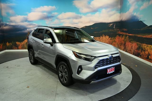 Used 2022 Toyota RAV4 Limited image 1