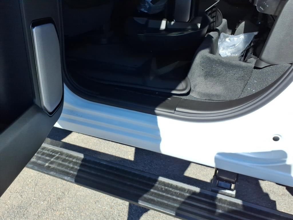 New 2026 GMC Sierra 2500 AT4X image 14