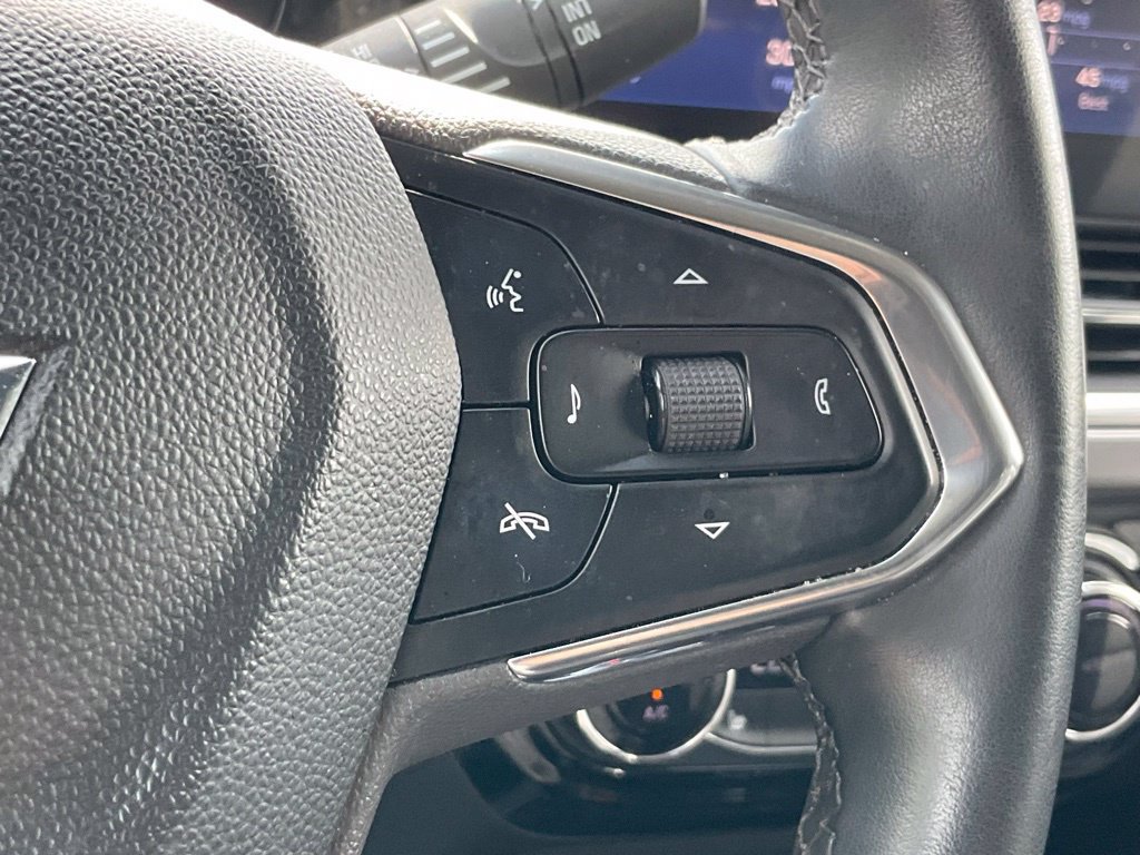 Used 2024 Chevrolet Trax ACTIV w/ Sunroof Package FWD image 5