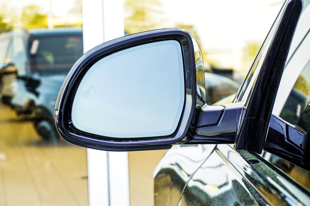 Used 2022 BMW X7 xDrive40i w/ M Sport Package image 14