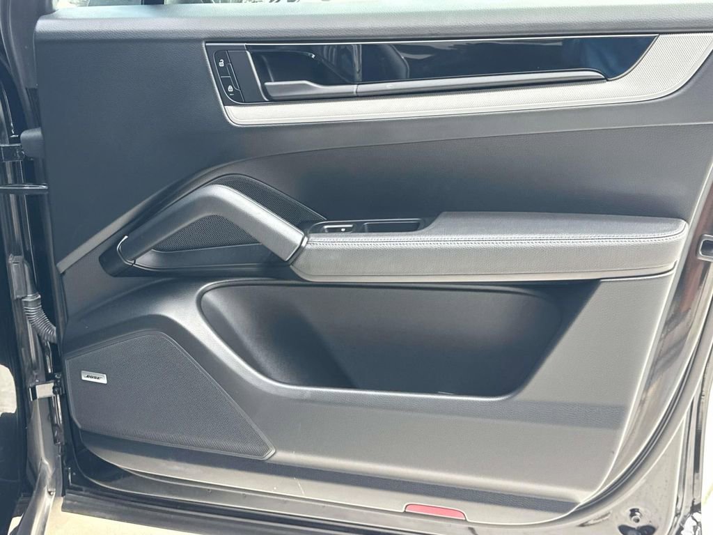 Certified 2024 Porsche Cayenne image 19