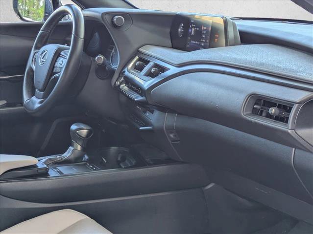 Used 2021 Lexus UX 200 w/ Premium Package image 28