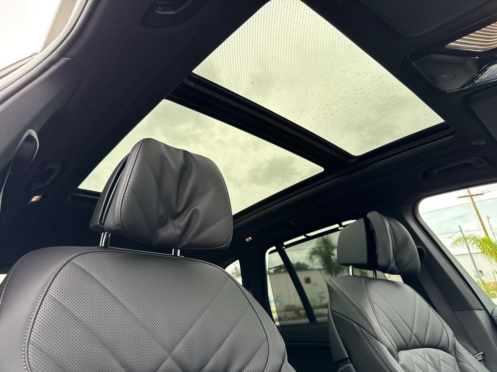 New 2026 BMW X5 M60i w/ Executive Package AWD/4WD image 14