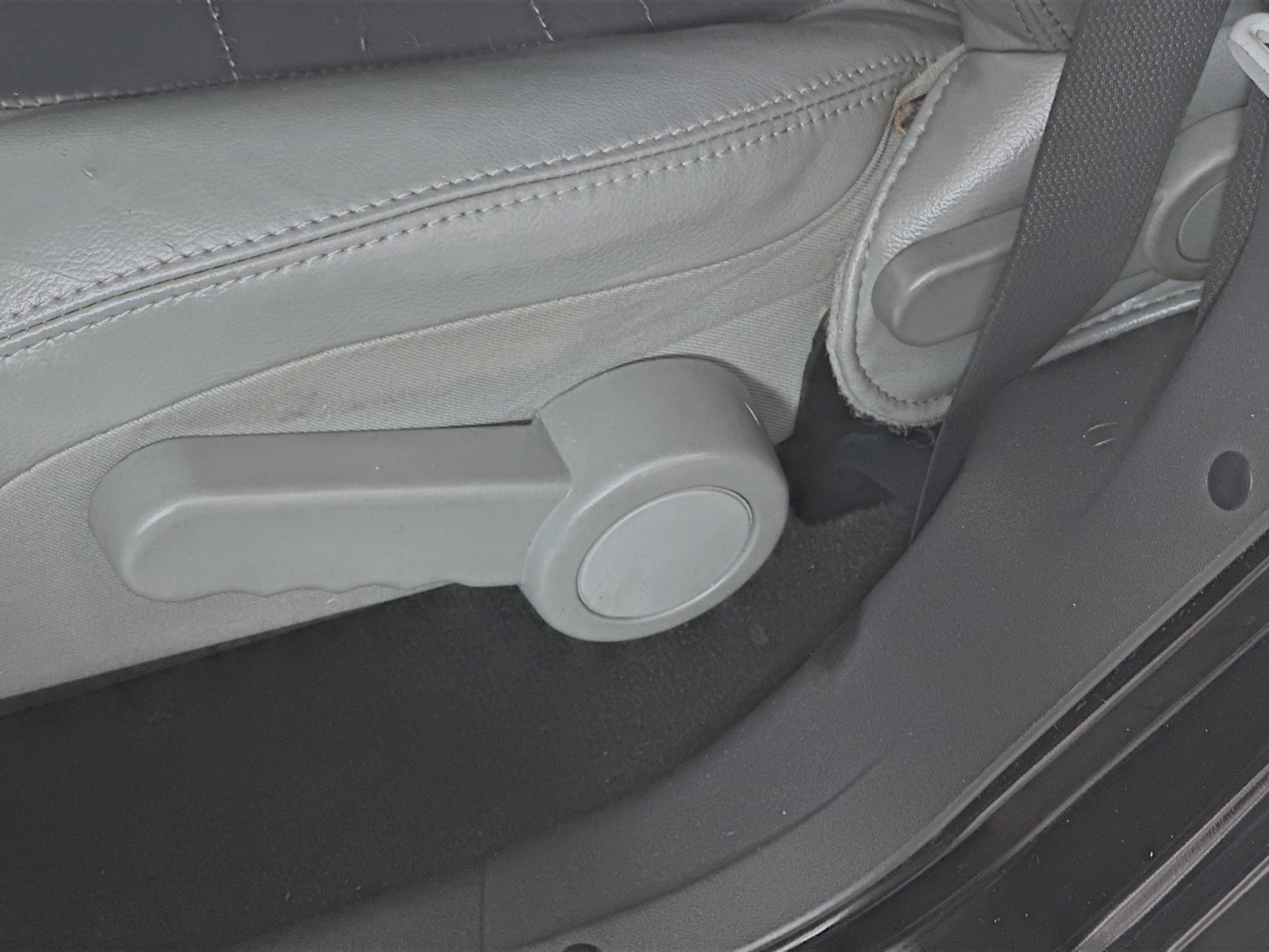 Used 2010 Jeep Wrangler Rubicon w/ Dual Top Group image 13