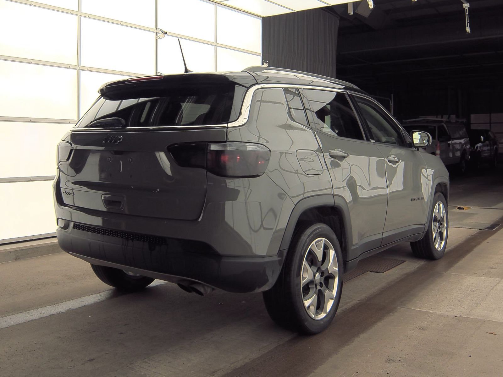 Used 2019 Jeep Compass Limited AWD/4WD image 5