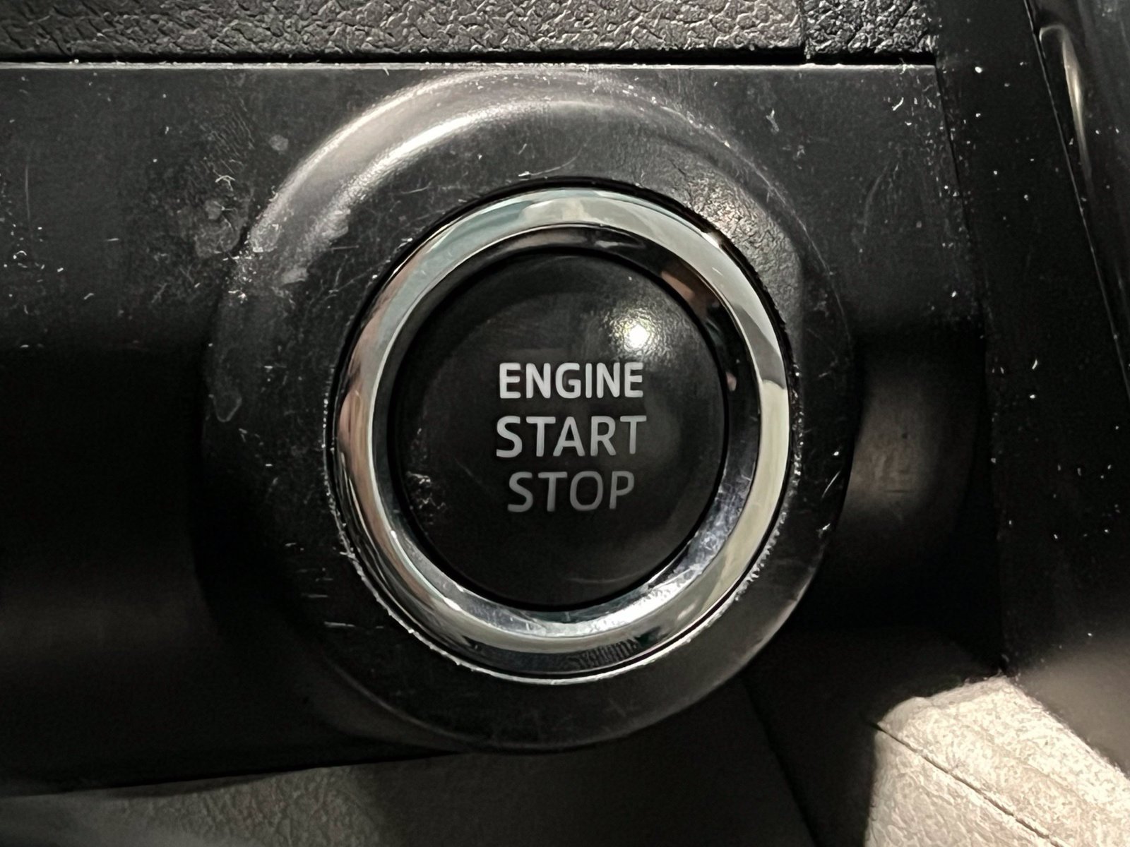 Used 2012 Toyota Camry XLE w/ Leather Pkg FWD image 27