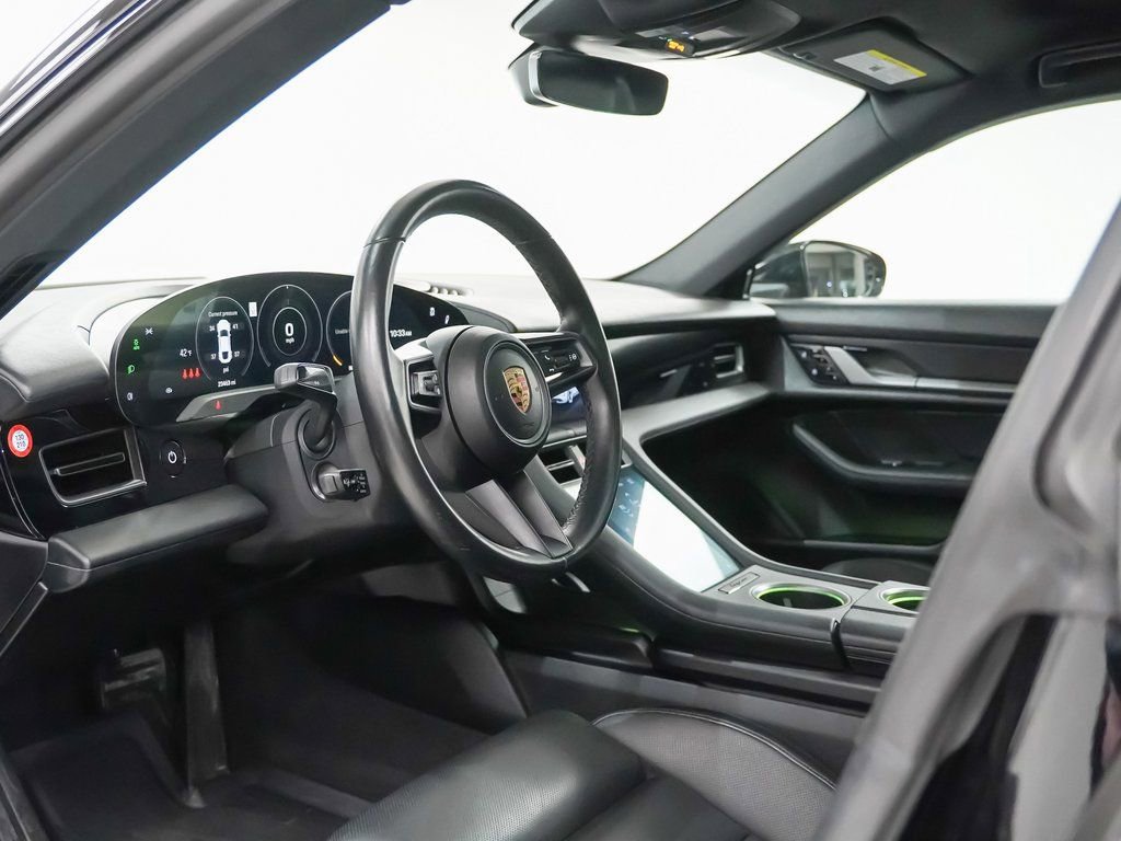 Certified 2021 Porsche Taycan 4S image 4