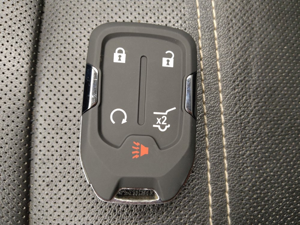 Used 2019 GMC Acadia Denali w/ Technology Package FWD image 32