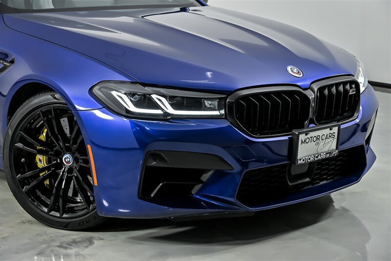 Used 2023 BMW M5 w/ Competition Package AWD/4WD image 3
