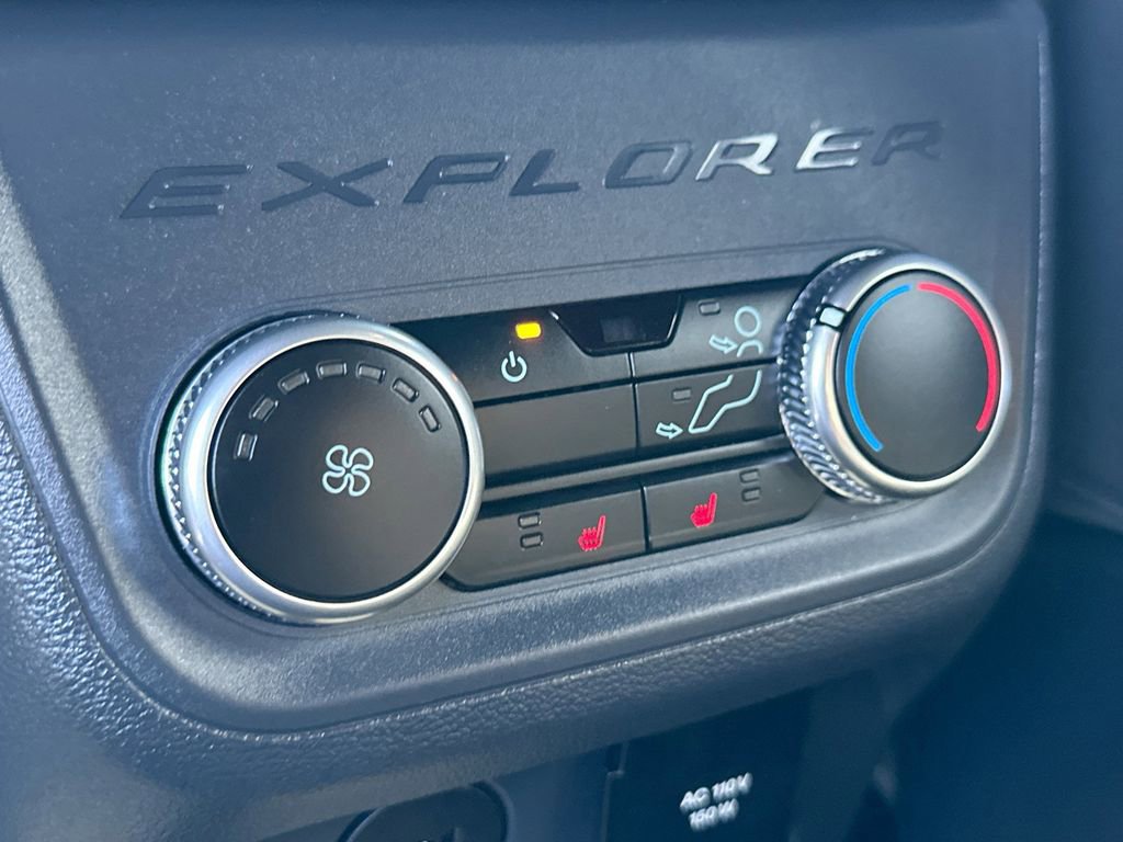 Used 2025 Ford Explorer ST-Line w/ Premium Package RWD image 25