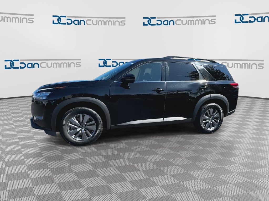 Used 2024 Nissan Pathfinder SV AWD/4WD image 5