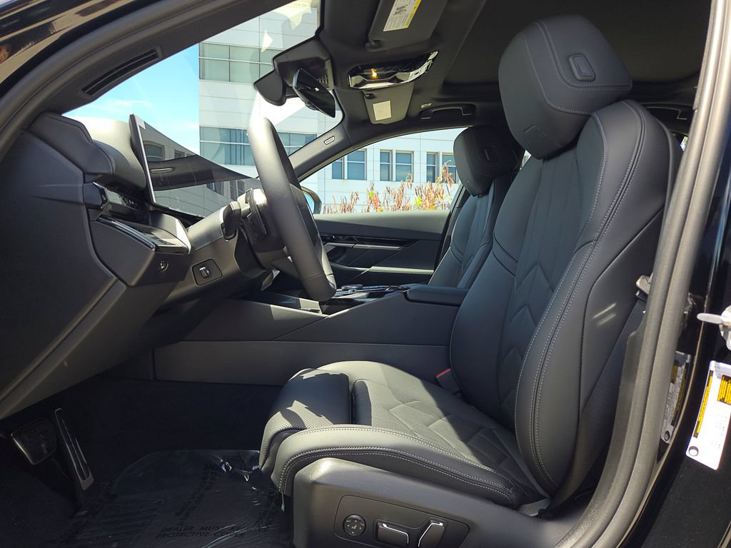 New 2026 BMW 530i w/ M Sport Package RWD image 8