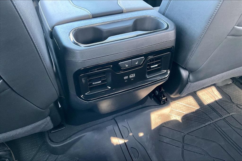 Used 2024 Chevrolet Silverado 1500 ZR2 w/ Technology Package AWD/4WD image 12