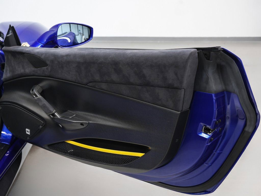 Certified 2019 Ferrari 488 Pista Coupe image 36