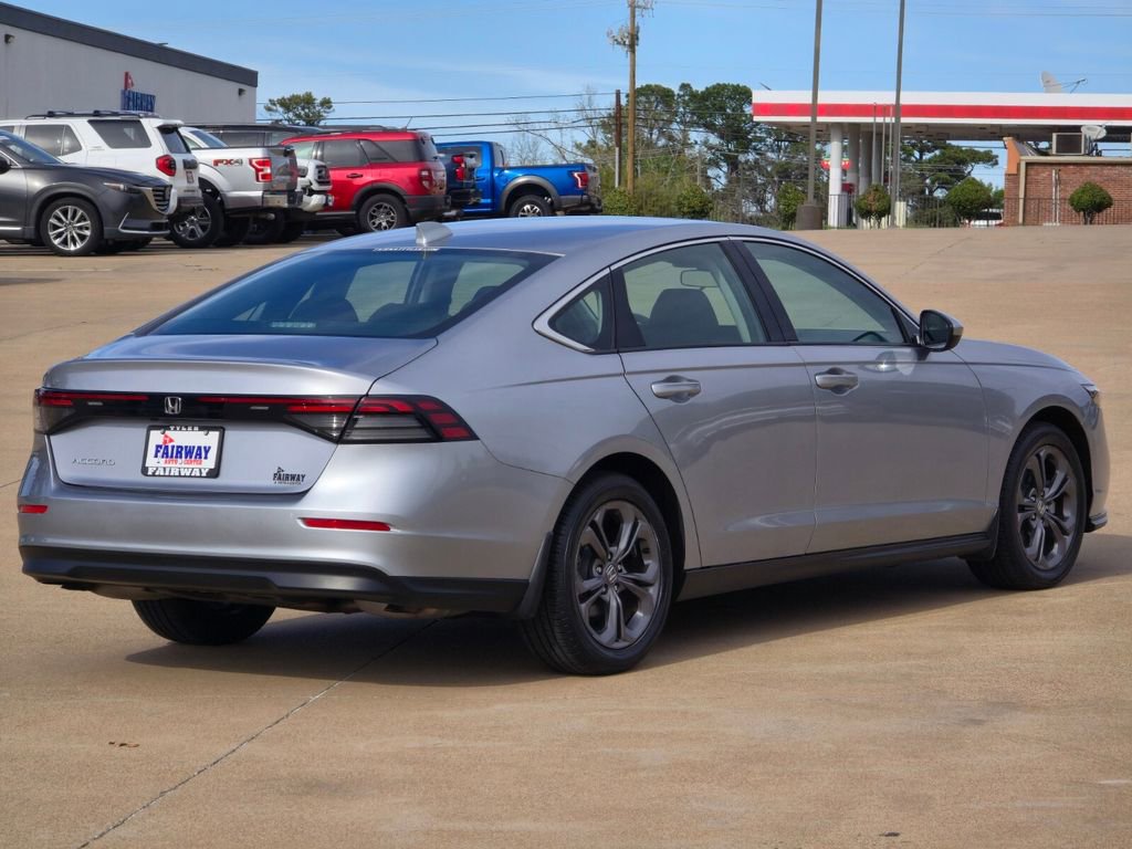 Used 2023 Honda Accord EX image 4