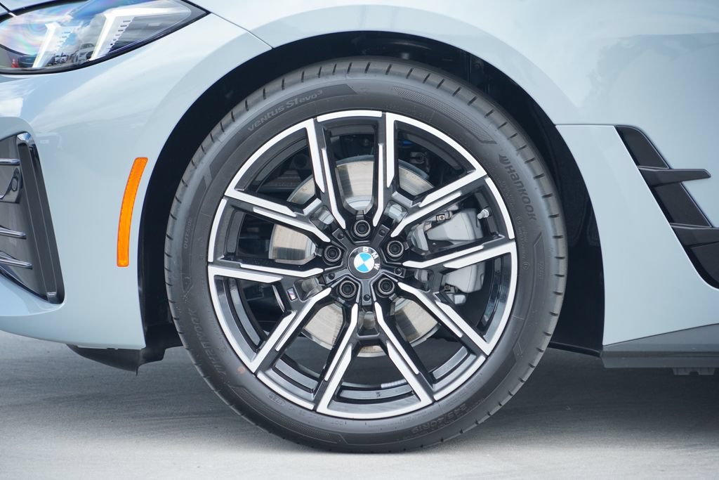 New 2026 BMW i4 eDrive40 w/ M Sport Package RWD image 6