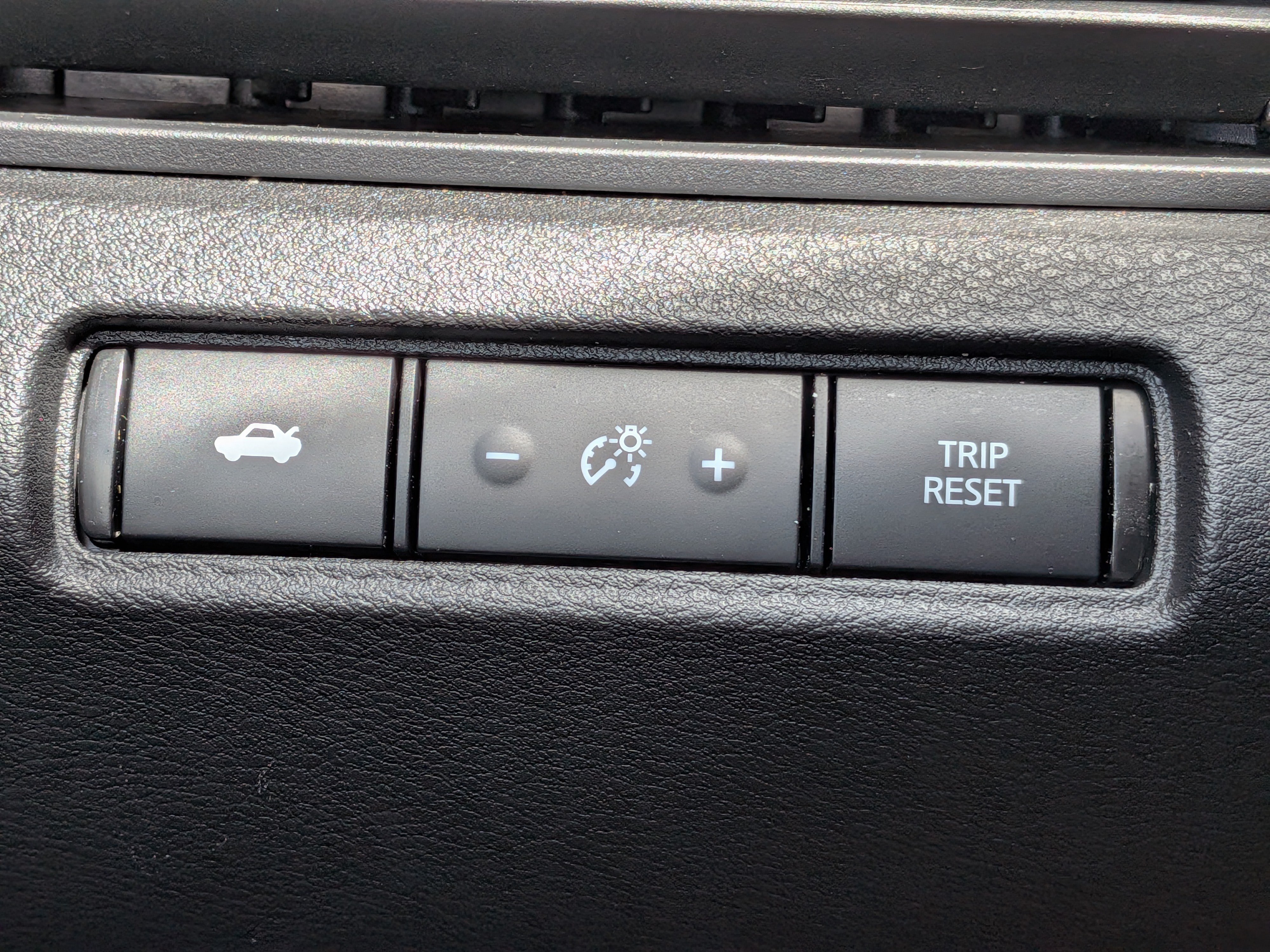 Used 2024 Nissan Altima 2.5 SV FWD image 22