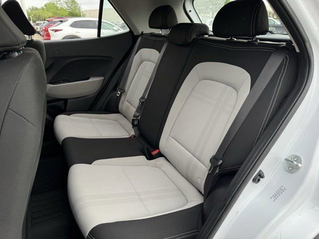 Used 2024 Hyundai Venue SEL image 30