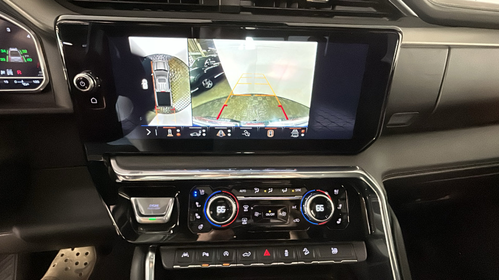 Used 2024 GMC Sierra 1500 Denali AWD/4WD image 29