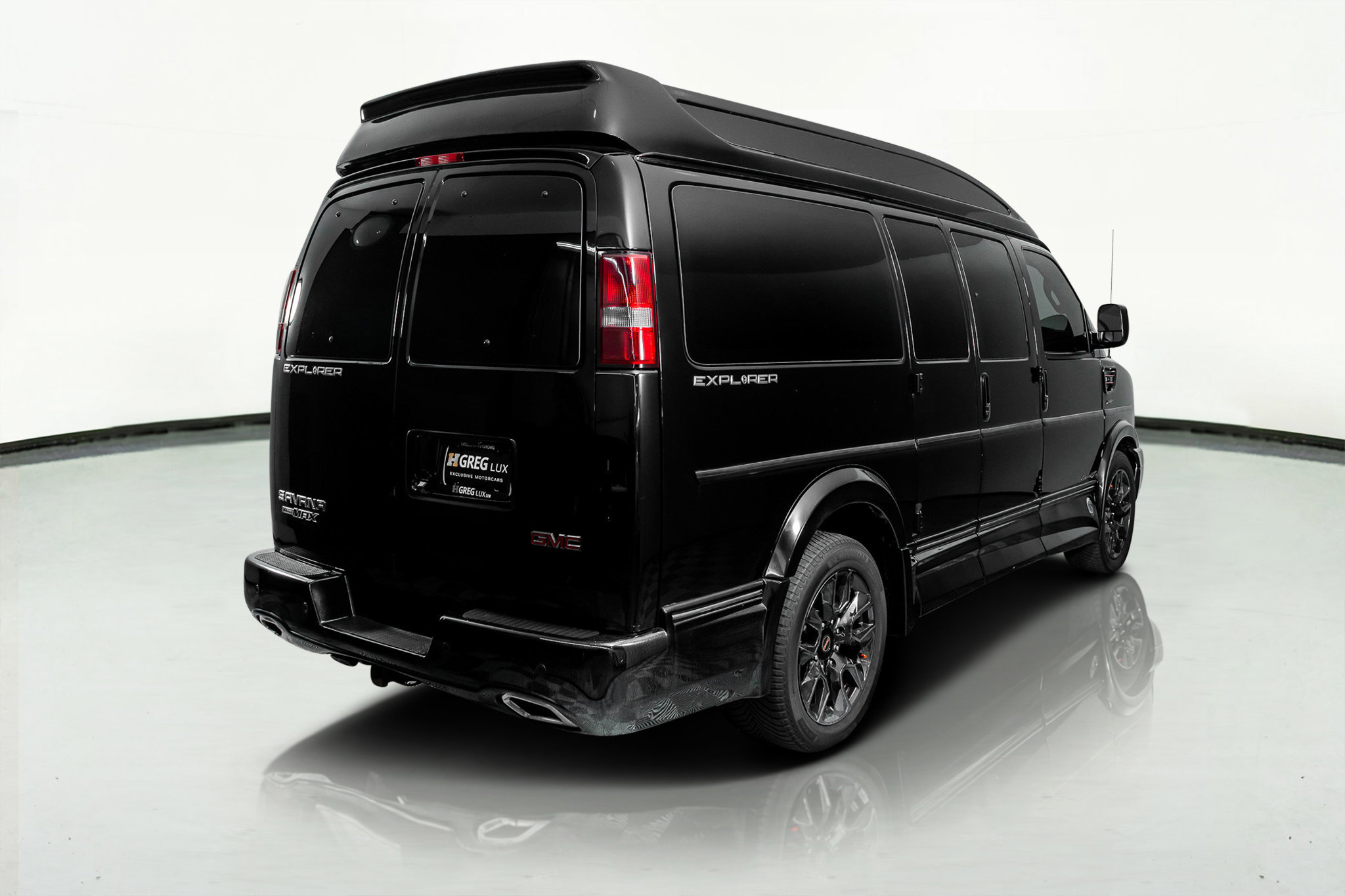 Used 2023 GMC Savana 2500 Conversion Van image 10