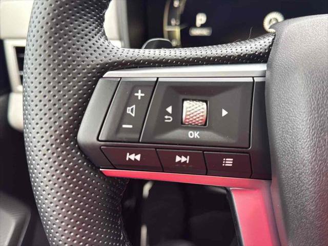 Used 2025 Mitsubishi Outlander SEL image 25