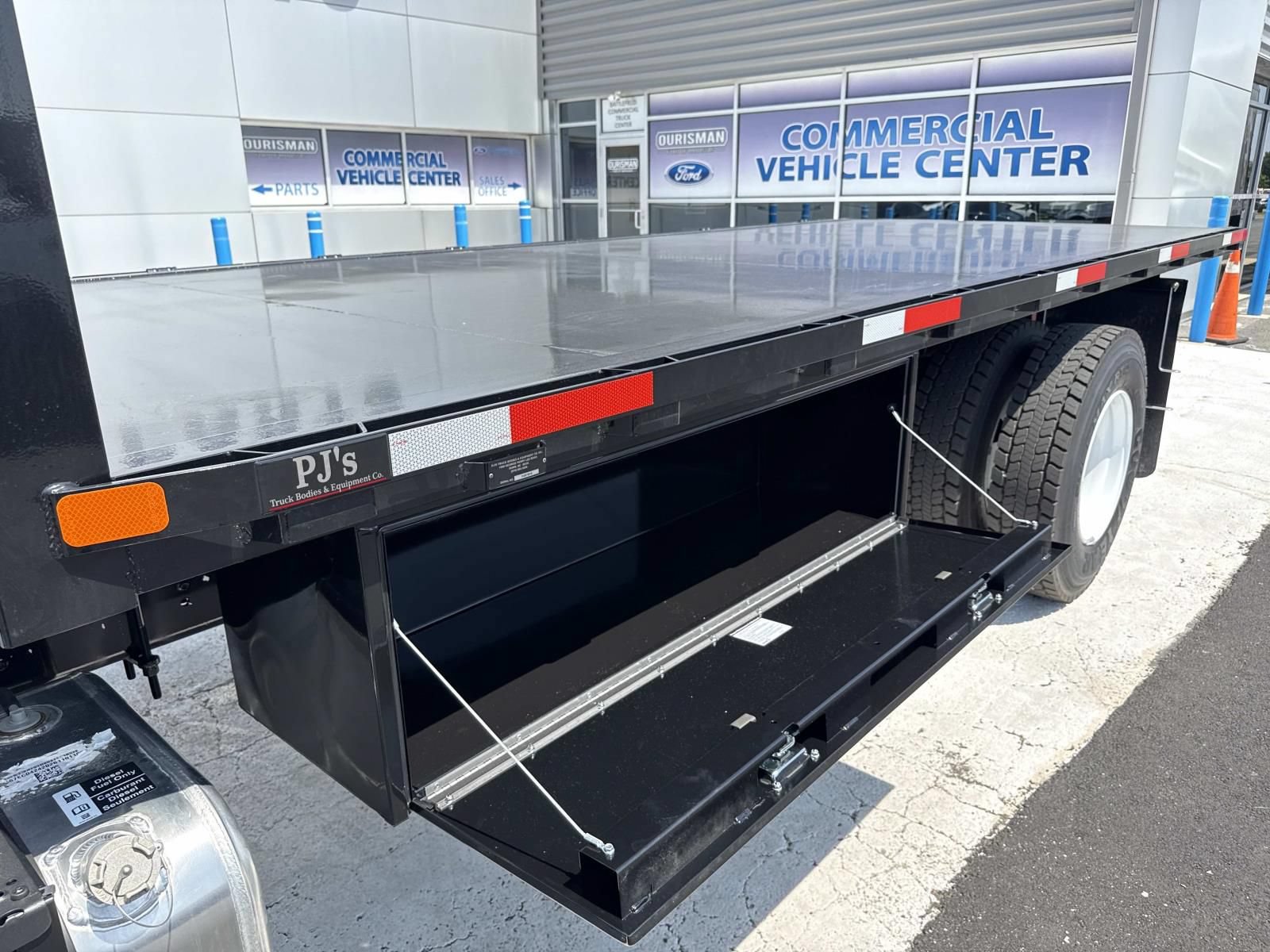 New 2027 Ford F650 2WD Regular Cab Super Duty image 11