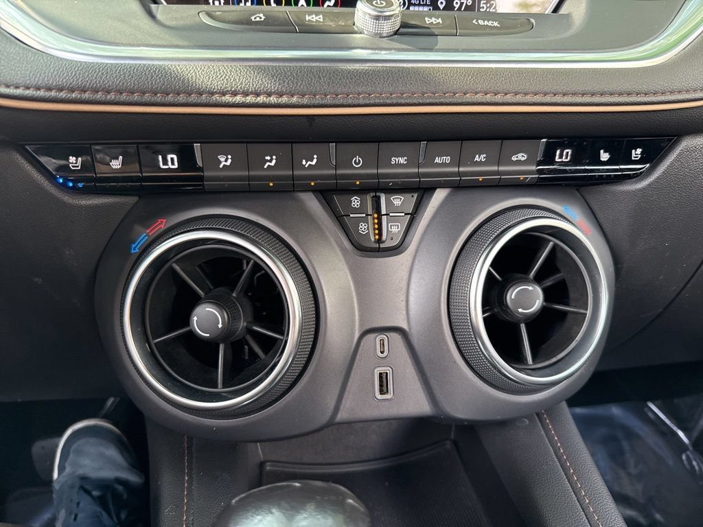 Used 2021 Chevrolet Blazer Premier FWD image 40