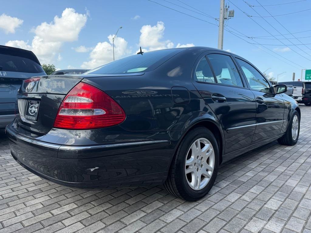 Used 2004 Mercedes-Benz E 320 Sedan image 9