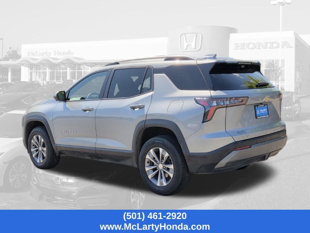 Used 2025 Chevrolet Equinox LT w/ Convenience Package II FWD image 3