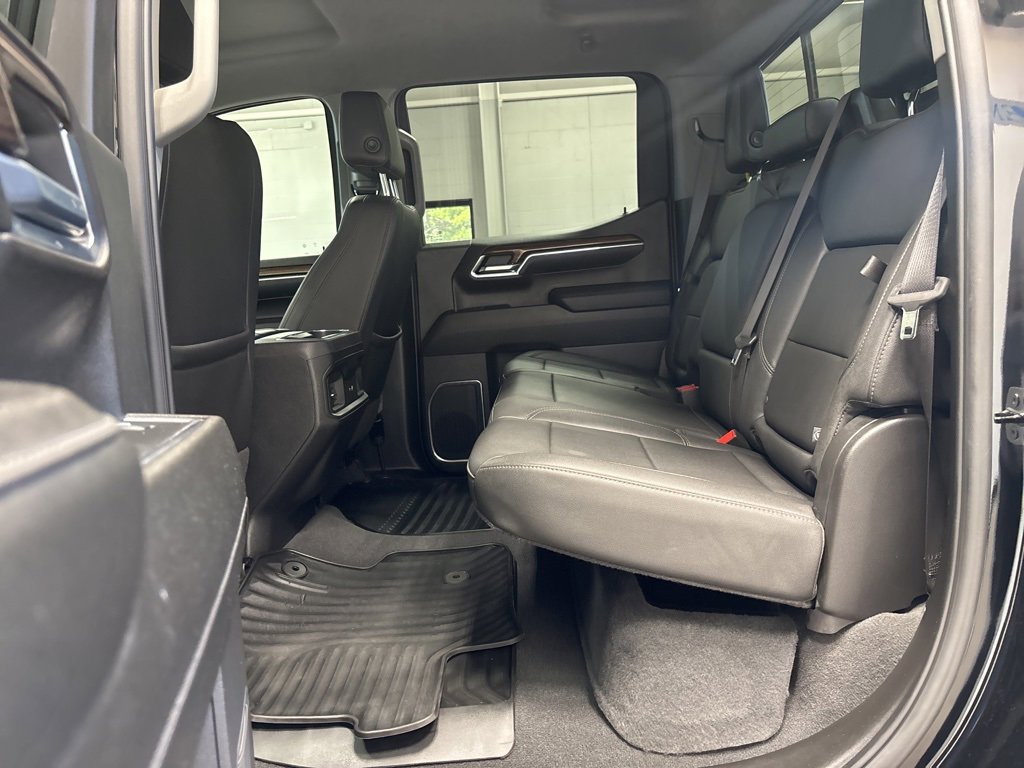 Used 2024 Chevrolet Silverado 1500 RST image 21