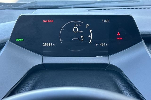 Certified 2025 Toyota Prius LE FWD image 29