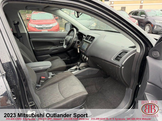Used 2023 Mitsubishi Outlander Sport SE AWD/4WD image 17