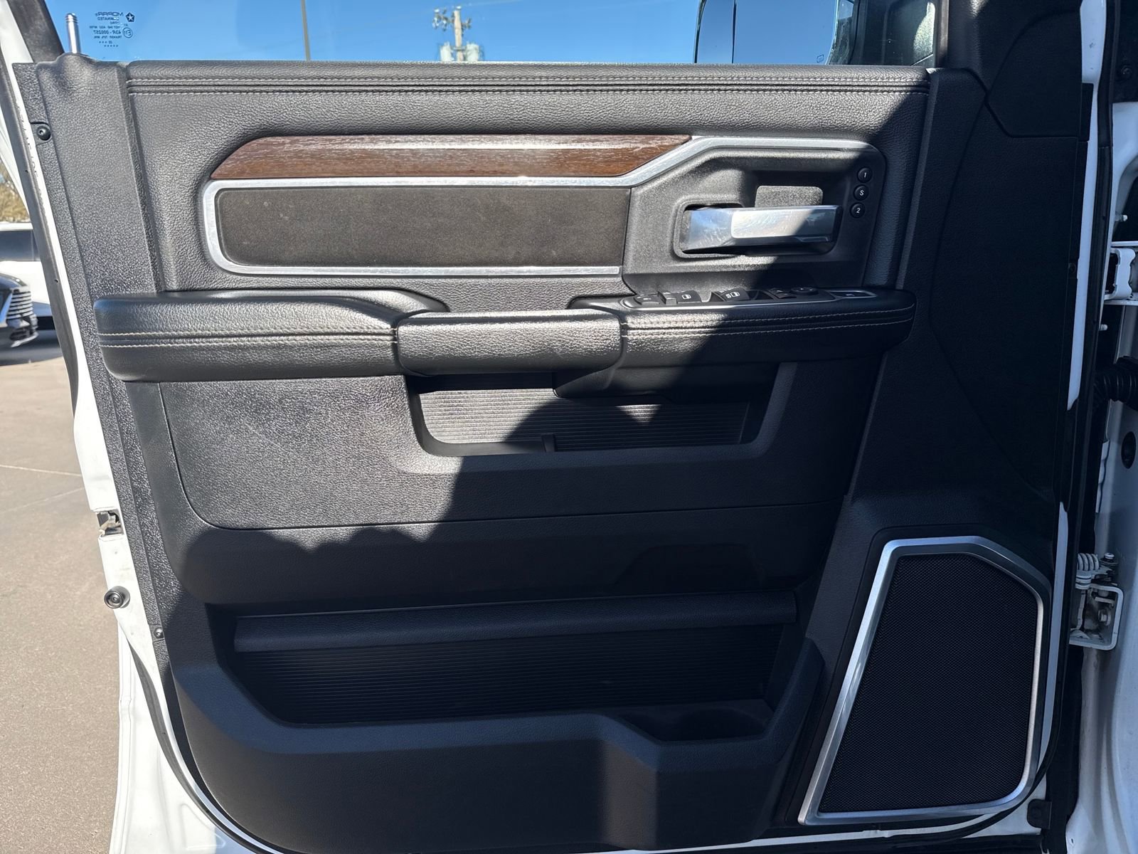 Used 2022 RAM 3500 Laramie image 18