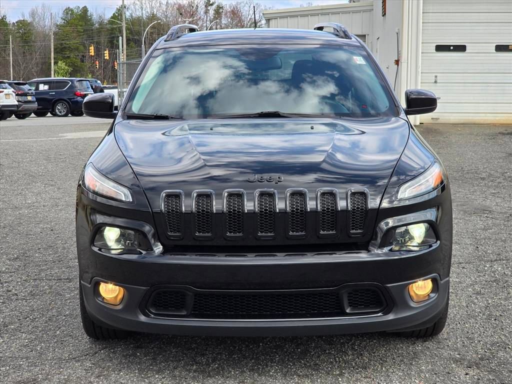 Used 2018 Jeep Cherokee Latitude w/ Altitude Package image 22