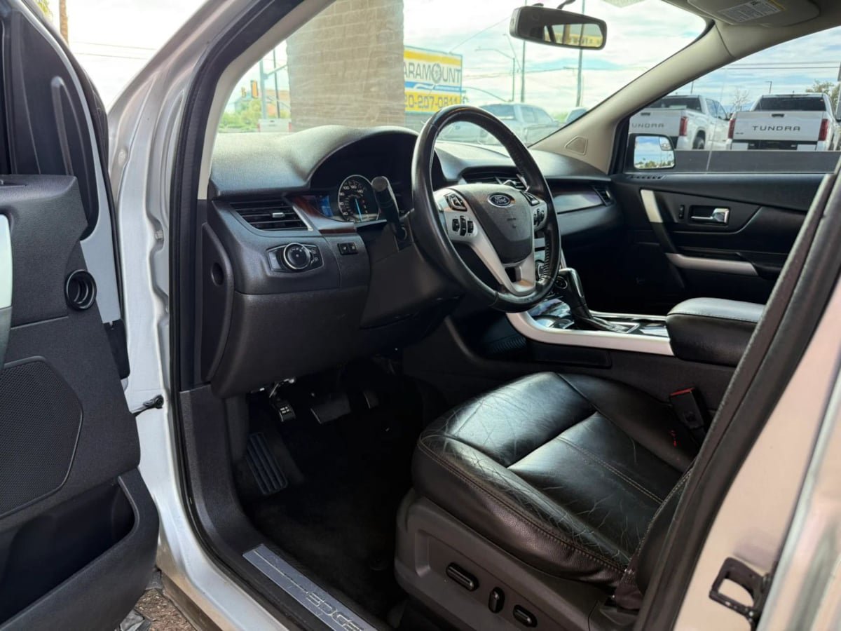 Used 2013 Ford Edge Limited FWD image 38