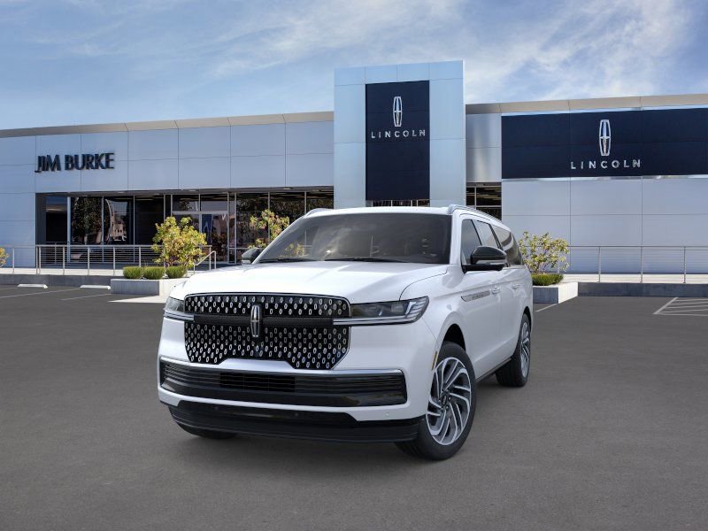 New 2026 Lincoln Navigator L Reserve AWD/4WD image 2