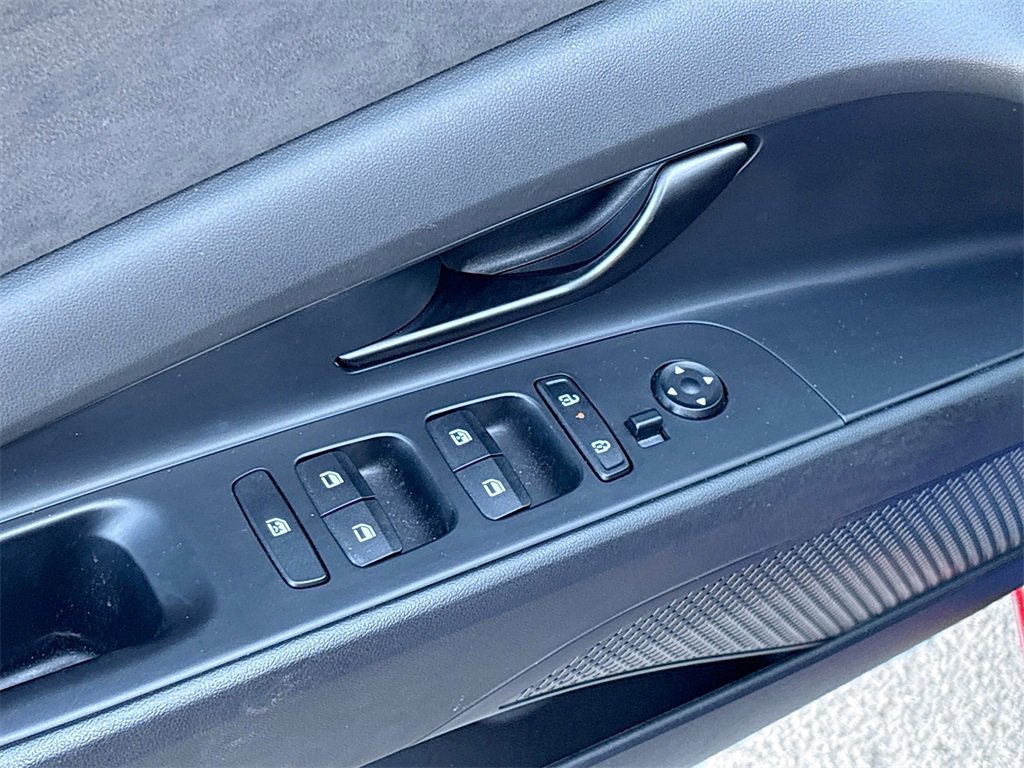 Used 2024 Hyundai Elantra N image 18