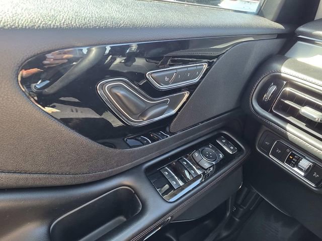 Certified 2022 Lincoln Aviator Standard w/ Premium Package image 14