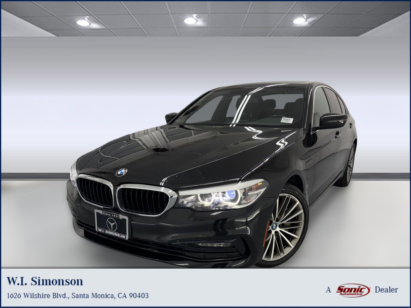 Used 2018 BMW 530e w/ Premium Package 2