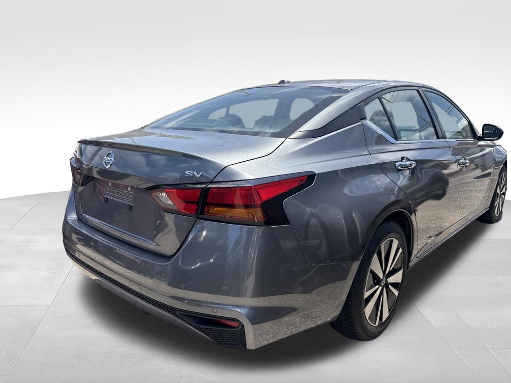 Used 2022 Nissan Altima 2.5 SV FWD image 11