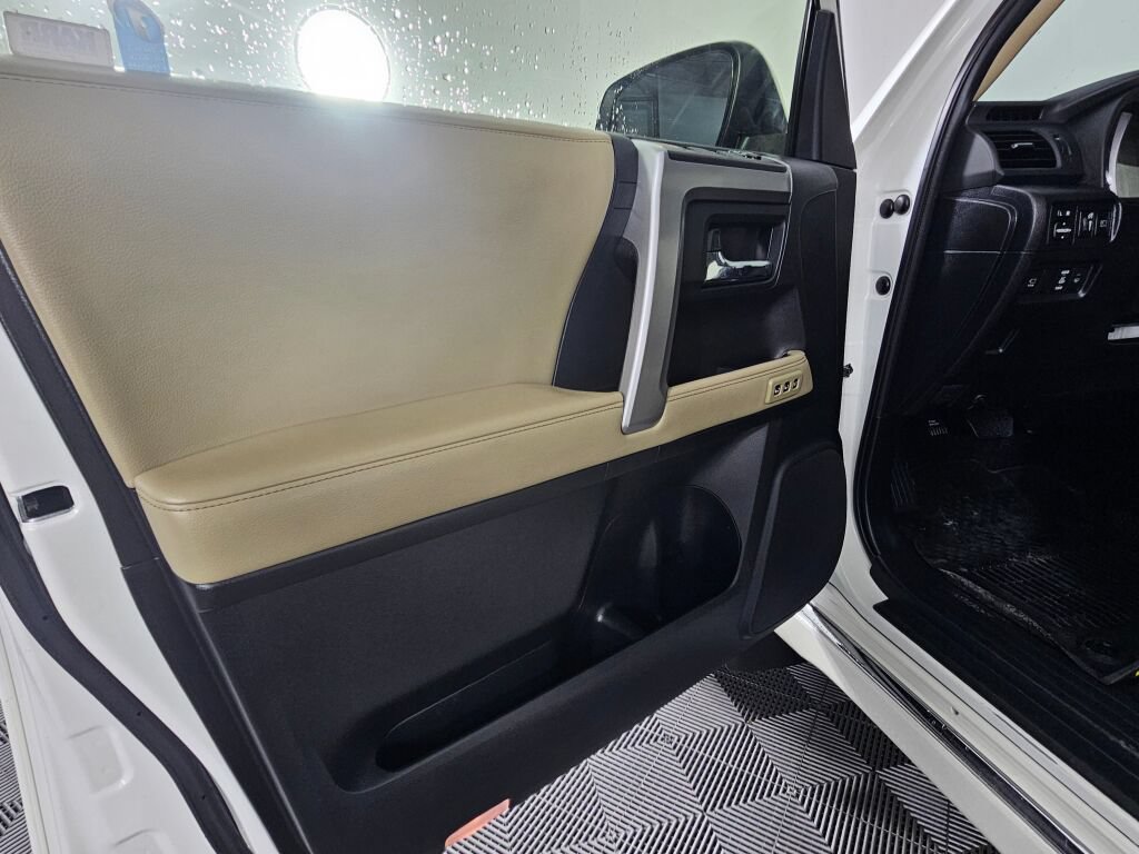 Used 2023 Toyota 4Runner Limited image 18
