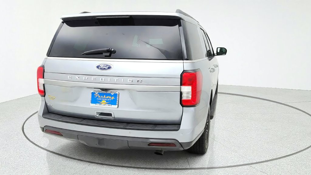 Used 2024 Ford Expedition XLT RWD image 6