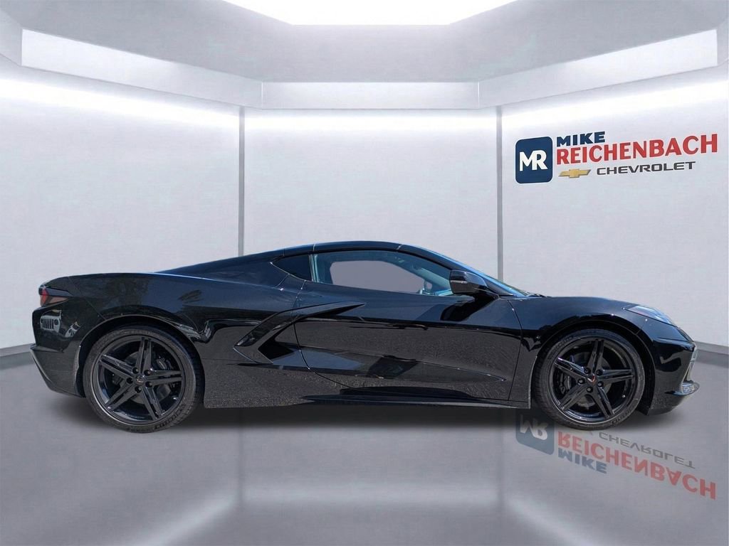 New 2026 Chevrolet Corvette Stingray Preferred Cpe w/ Stealth Interior Trim Package RWD image 4