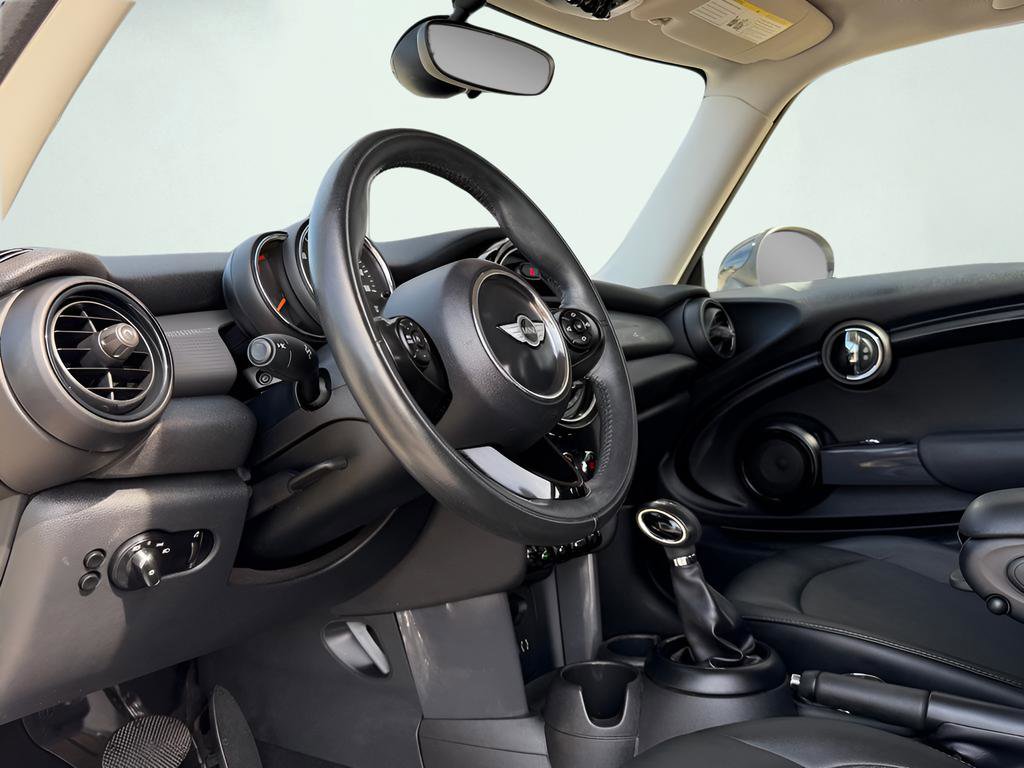 Used 2018 MINI Cooper 2-Door Hardtop FWD image 2